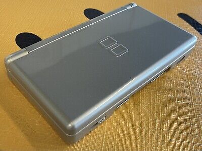 Nintendo DS Lite (Metallic Silver) with Stylus and Charger