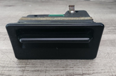 VW Scirocco MK2 Vorne Aschenbecher Sicherheitsgurt Clips 533 857 321 A Sehr Gut