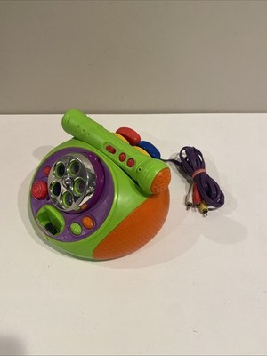 Very strange Fisher-Price Mattel 2005 plug N Play Game Console karaoke