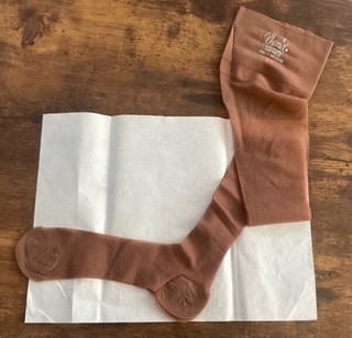Vtg Phoenix Stockings w Tissue Suntan Size 10.5 11 Length 33 Agilon Stretch