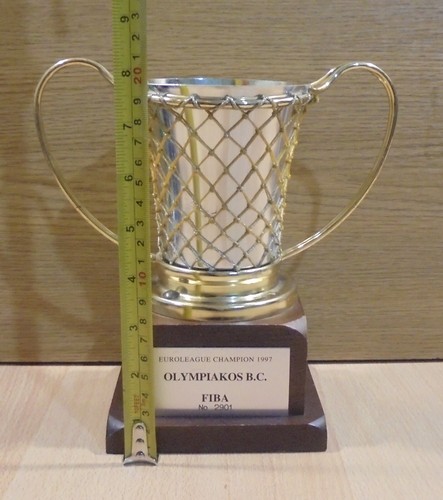 OLYMPIAKOS PIRAEUS Β.C. FIBA EUROLEAGUE CHAMPION 1997 OFFICIAL TROPHY No 2901 - Picture 15 of 15