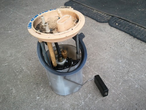 Seat Leon 1P Bj08 Vorförderpumpe Pumpe Kraftstoffpumpe  1,9 TDI  77kw/105ps BLS