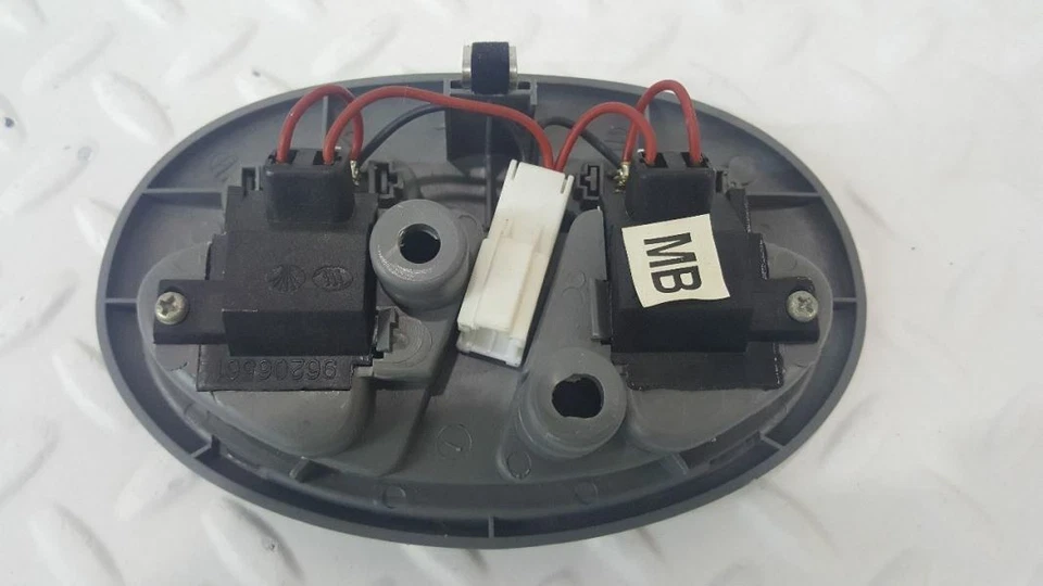 Dome Light Without Sunroof Fits 04-08 FORENZA - Image 3 of 4