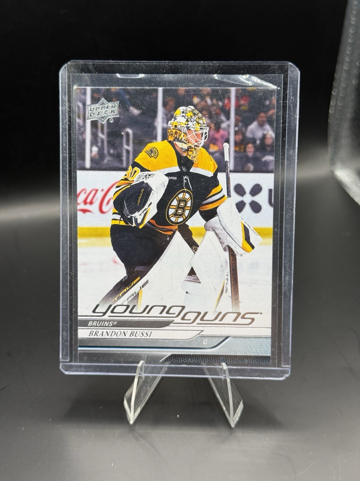 2024-25 Upper Deck Series 2 - Young Guns Brandon Bussi #493 (RC)