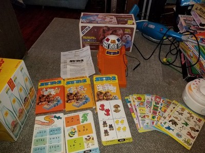 Star-2 The Lovable Teaching Robot Game with 92 Cards! 