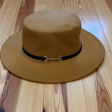 it's Women's Brown Felt Fedora Hat One Size Wide Brim Solid Buckle Strap
