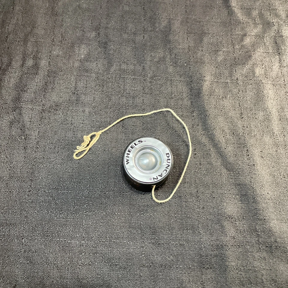 VINTAGE DUNCAN WHEELS LONG SPIN 5 SPOKE YO- YO, 1970'S, RARE - Image 2 of 2