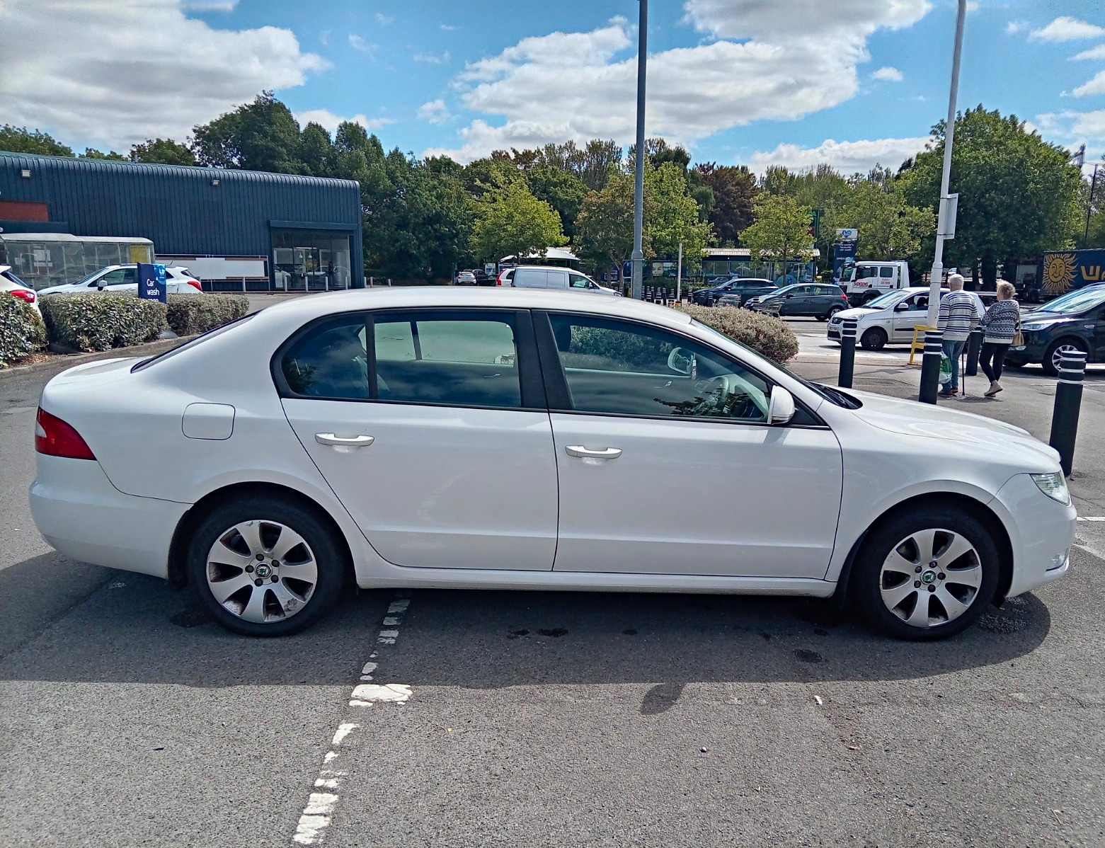 Skoda Superb Saloon For Sale 2012 Great Condition 2 Owners Full Service history