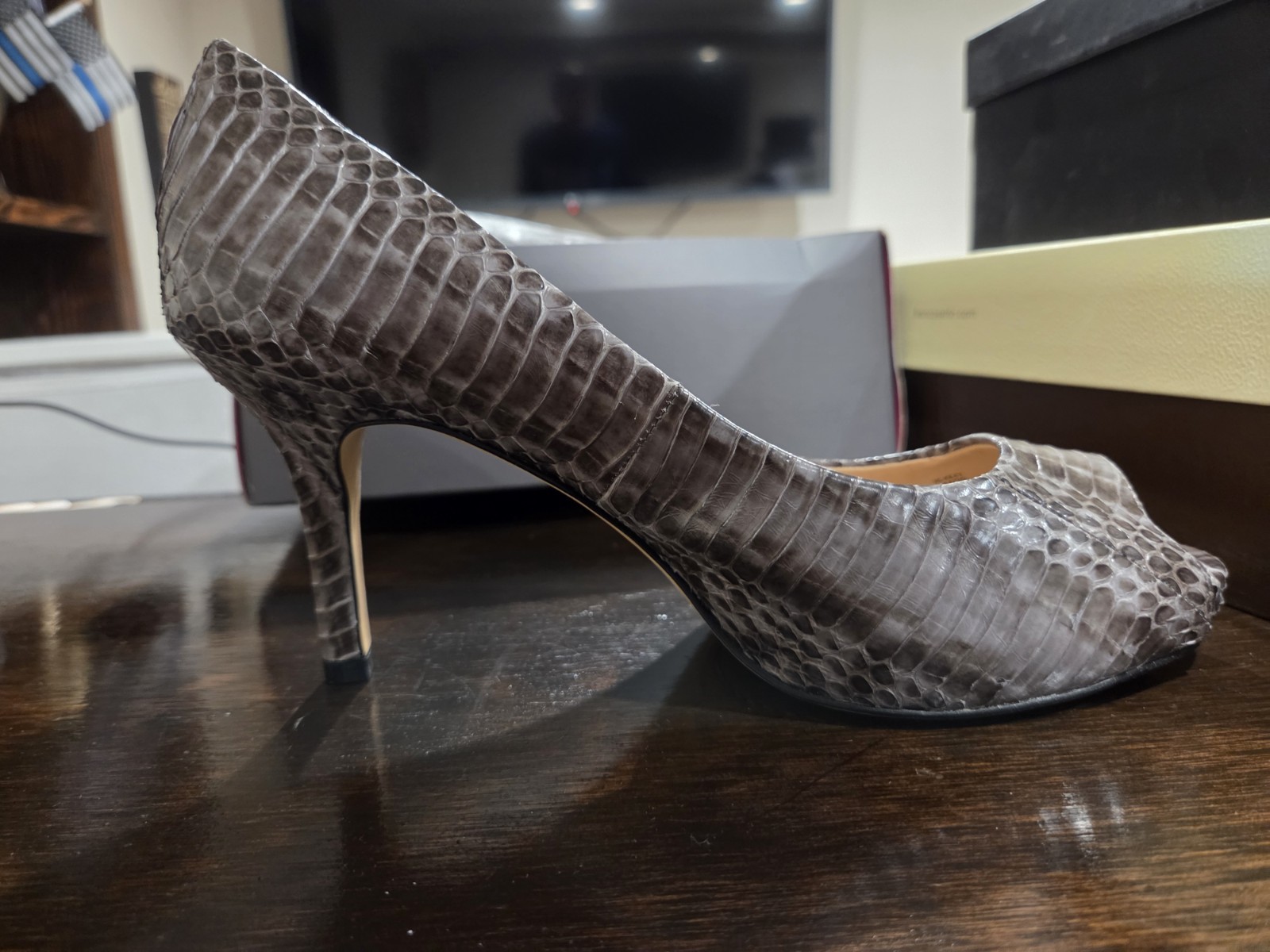 Vince Camuto VC-Kiley Open Toe Heel Pump Multi Grey Glazed Snake - Size 9M NIB image 7