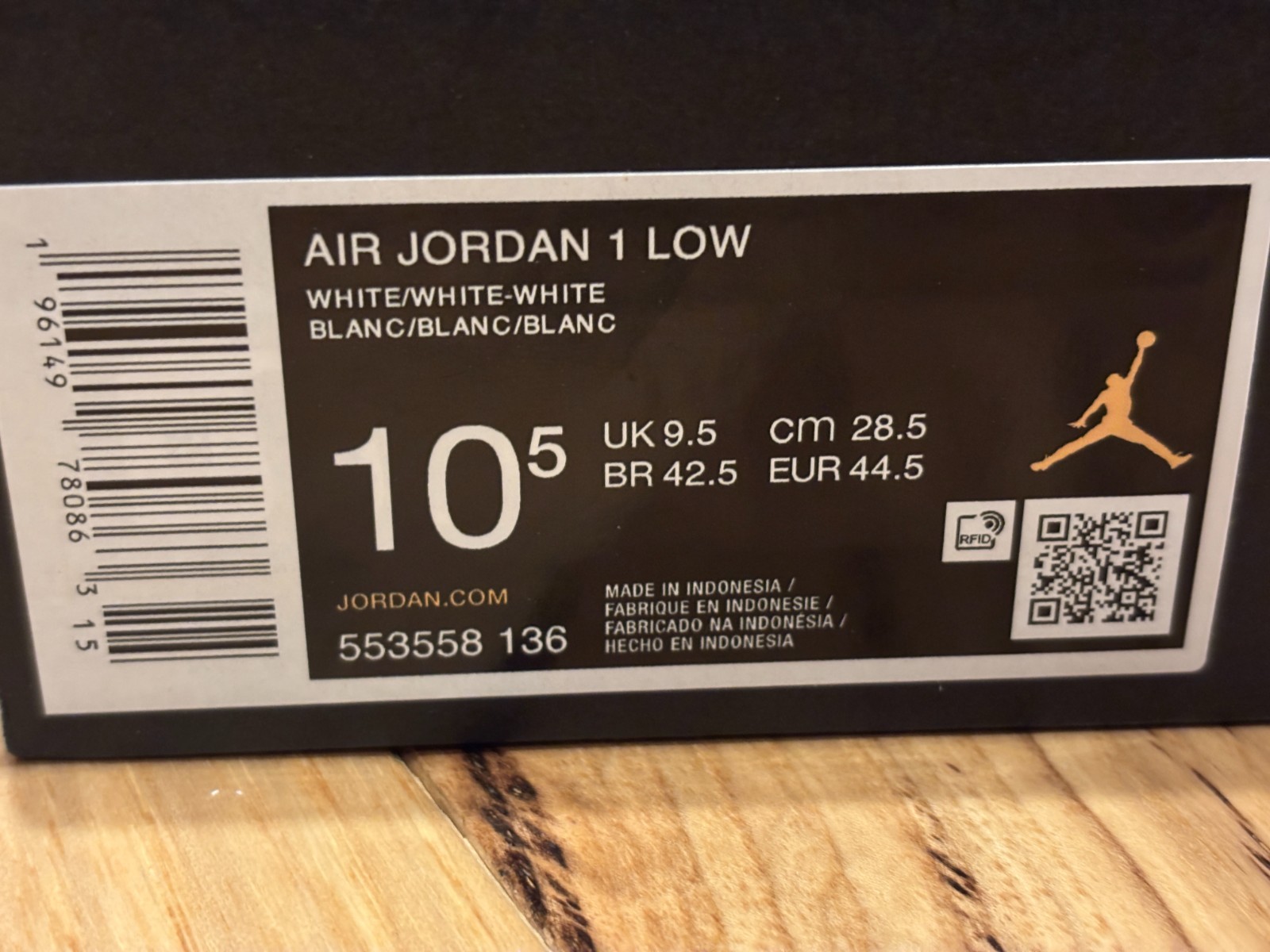 Nike Air Jordan 1 Low Triple White 553558 136 Men's Size 10.5 thumbnail 9