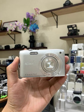 Nikon COOLPIX S3300 Strawberry 6x Zoom 16.0MP Digital Camera NIKKOR Glass Silver