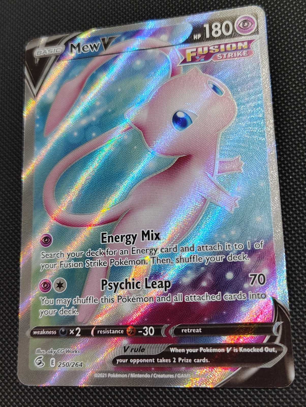 Pokémon TCG Swsh08 Fusion Strike Mew V 250/264 Ultra Rare Full Art Holo