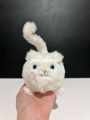 AUTHENTIC‼️ NWT Jellycat cream kitten Caboodle White Cat- Retired