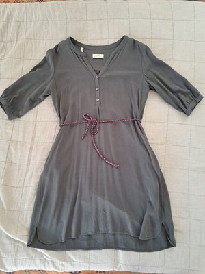Kleid UVR, GR 36,  Grün Oliv, Übergang, Superschön, Wie neu.