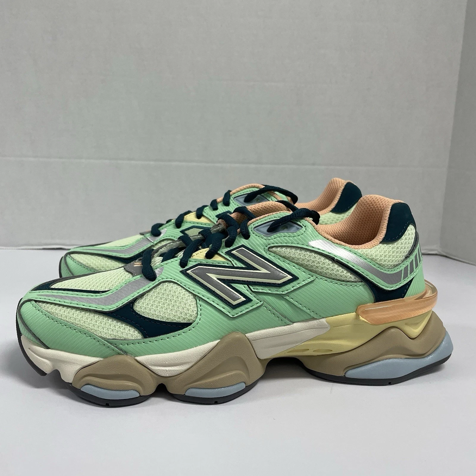 New Balance 9060 Easter Pack Sweetgrass U9060TMA taglia 6 uomo taglia 7 5 donna verde