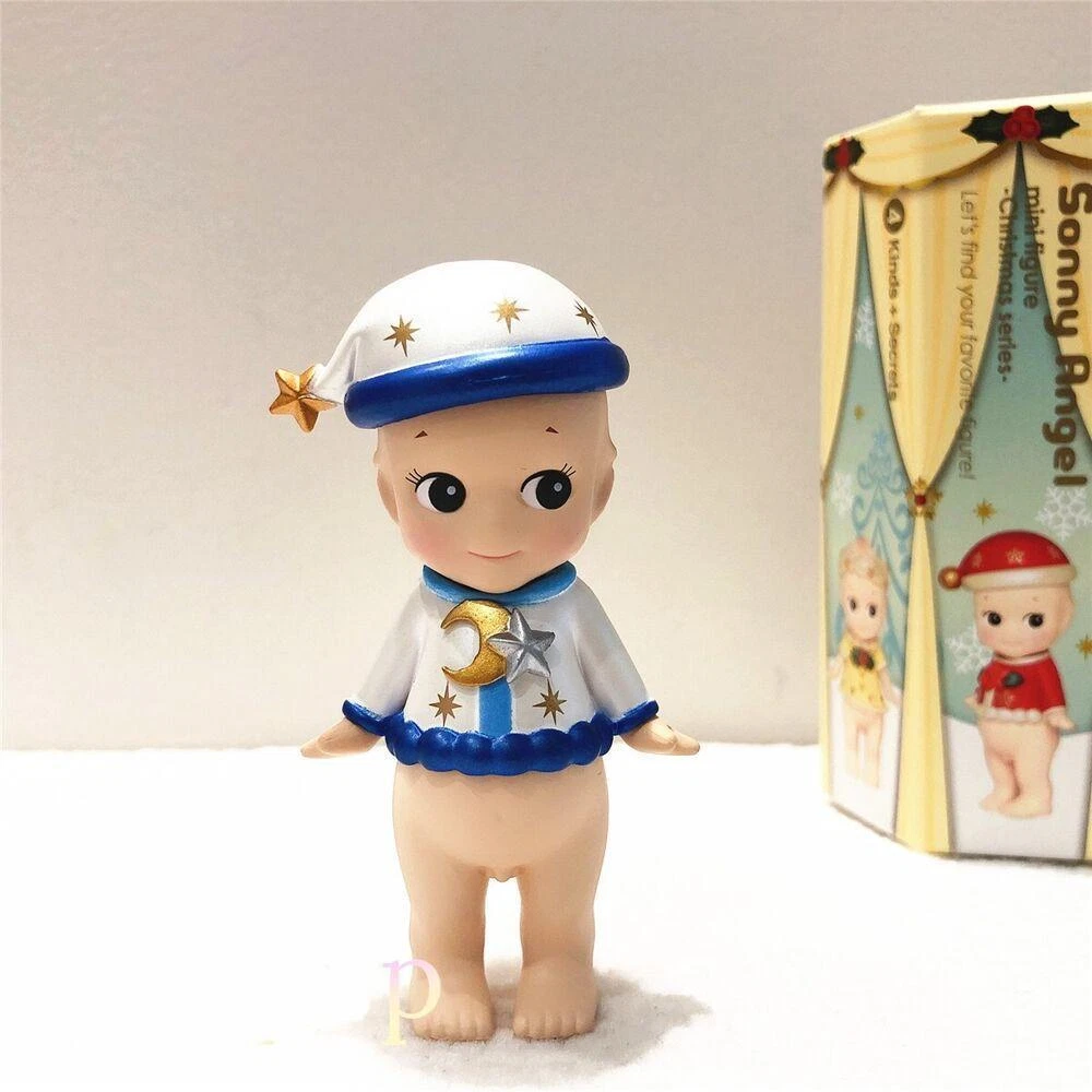 Toy sales shop before christmas 2018