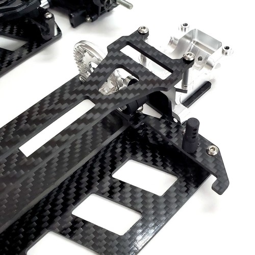 Custom Carbon Chassis with Aluminum Lower Gearbox kit for TAMIYA TT-02 Chassis - Picture 9 of 14