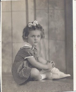408p Vintage Rppc Adorable Little Girl With Bow Curly Hair Real