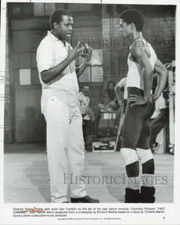 1985 Press Photo Director Sidney Poitier, Don Franklin on "Fast Forward" Set