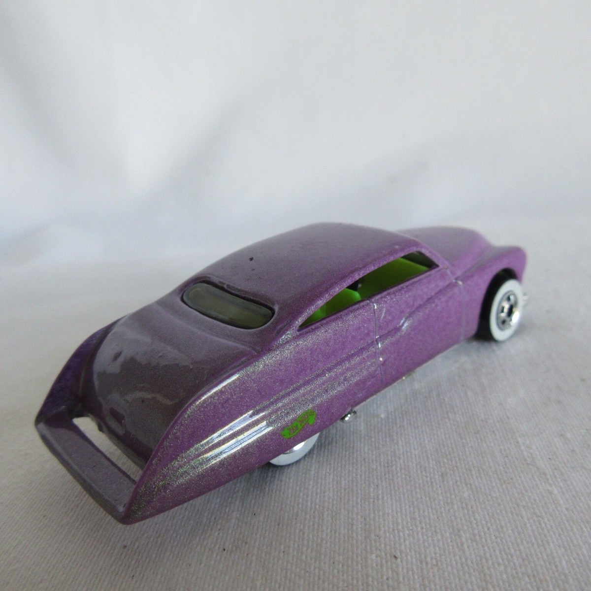 HOT WHEELS 1:64 1989 PURPLE PASSION LEAD SLED WHITE WALLS 5SP MINT