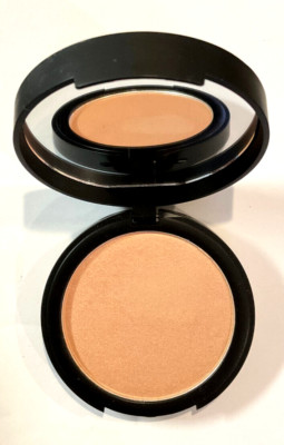 BUY 1, GET 1 AT 20% OFF(add 2) E.L.F. Shimmer Highlighting Powder *W/ SMUDGE*