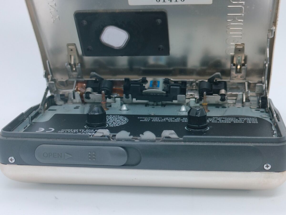 Sony WM EX 505 Walkman Cassette player works with issue read Sony WM EX 505 Walkman Cassette player works with issue read