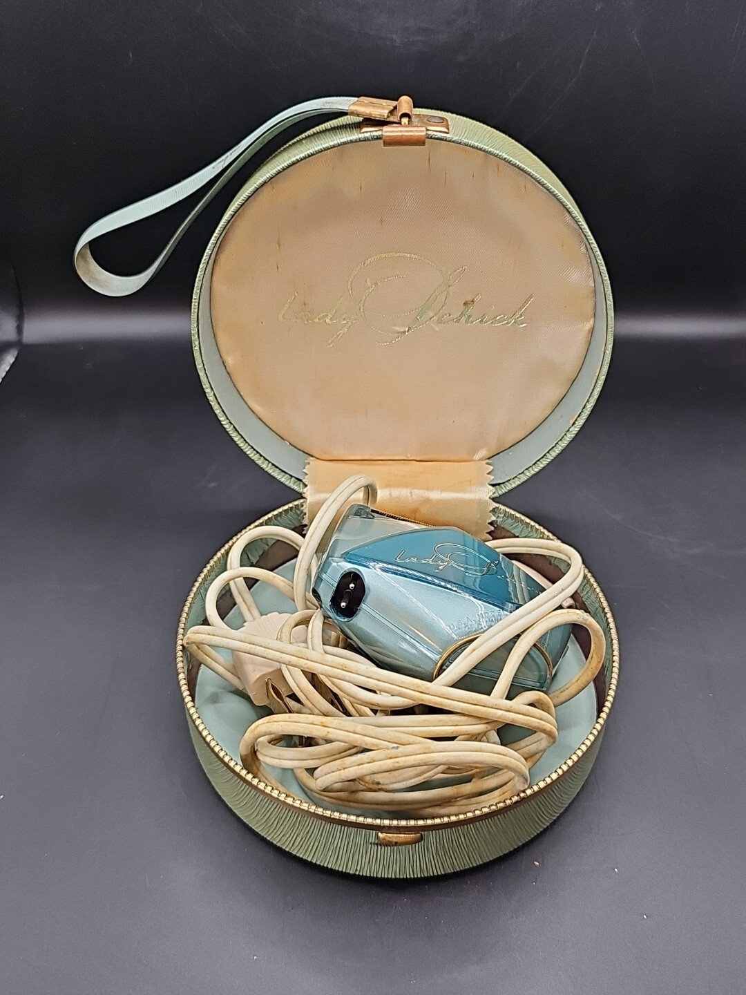 Vintage Lady Schick Electric Shaver blue in case 1960's? Nice works mcm