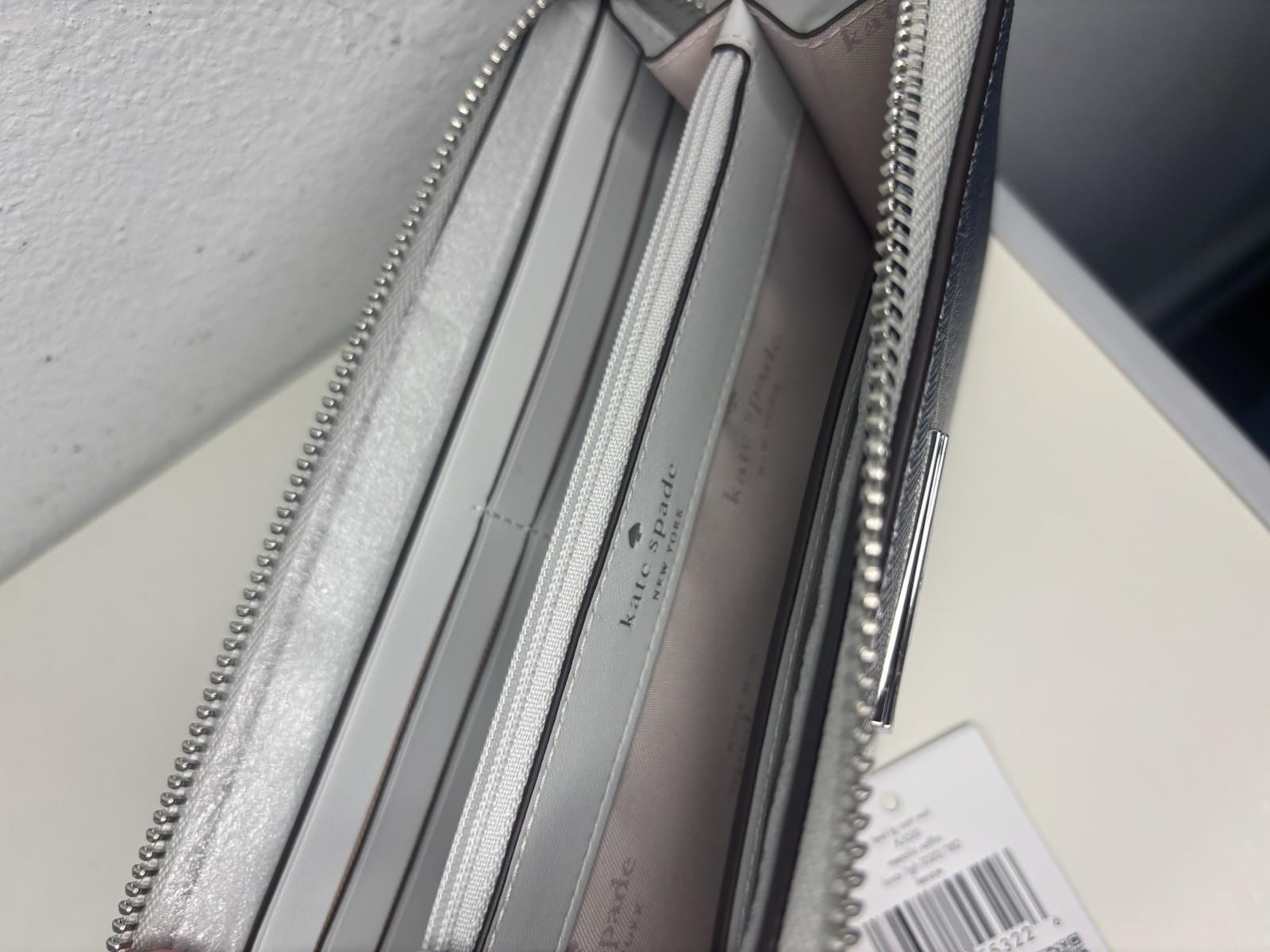Kate Spade Kenzie Silver Metallic Boxed Large Continental Wallet KJ020 NWT $249 thumbnail 6