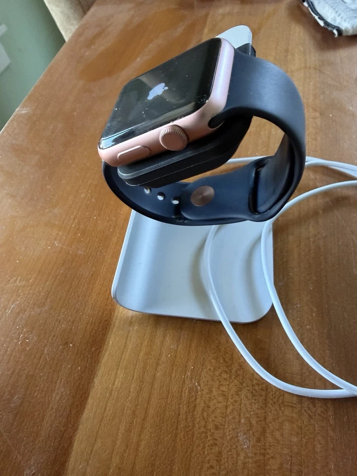 Bandas Apple Watch Series 1 42 mm azul y blanco. Estación Chg. Batería nueva Foto 3 de 4