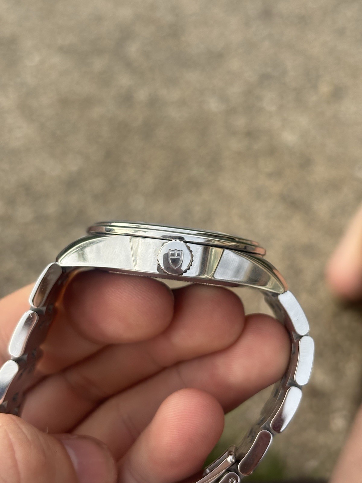 Tudor Glamour Date Day 39mm image 4