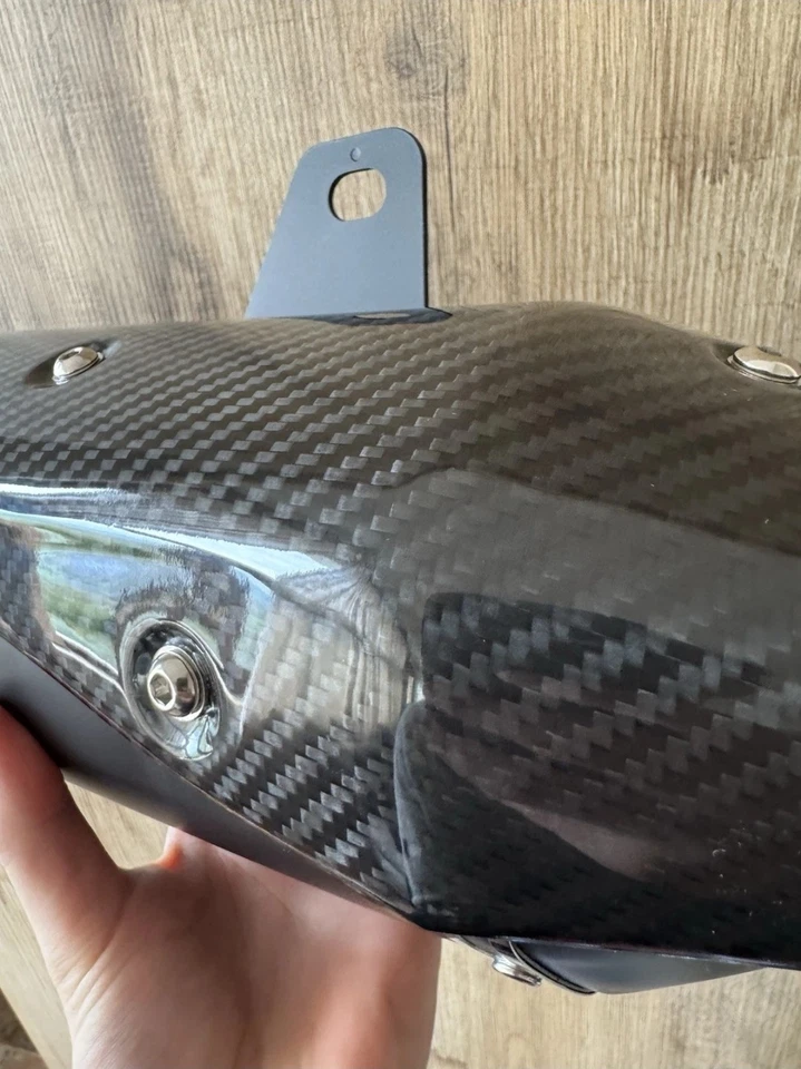 scarico akrapovic xadv 750 - Immagine 3 di 4