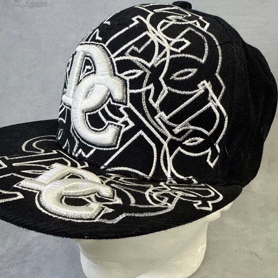 Gorra City Hunter Washington DC ajustada tapa grande negra/blanca logotipo bordado Foto 3 de 4