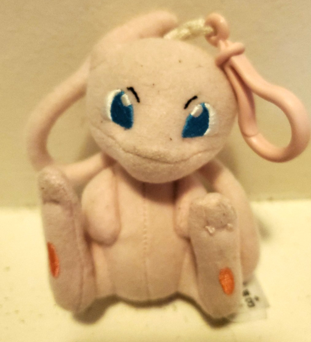 Mew Pokemon TOMY 2016 plush 4 inch Keychain Stuffed Animal Nintendo toy