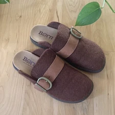 Born ‘Lia’ Wool Felt Clogs • Size 7 • EUC