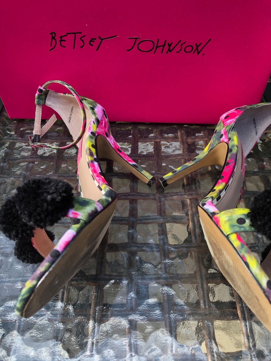 Sandales Betsey Johnson à Pompons - Taille 6.5 - Noir - En Excellent état D'occasion