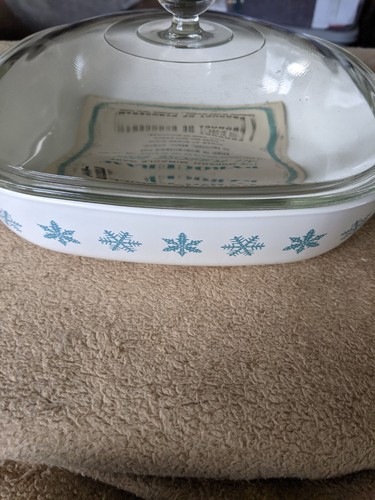 PYREX VINTAGE TURQUOISE SNOWFLAKE 10" SKILLET PYROCERAM NEW WITH BOOKLET NO BOX - Picture 2 of 10