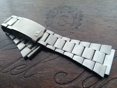 Technos Swiss 22mm Vintage Stahl Band NOS