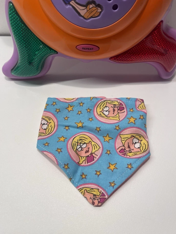 老式迪士尼频道 Y2K Lizzie McGuire Flash Talk 游戏和娃娃围巾 — 第 2/4 张图片