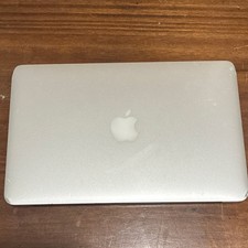 Apple MacBook Air 11-inch Silver Laptop Built-in Webcam Bluetooth Wi-Fi