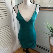 Superdown Dress Small Emerald Green Faux Suede V-Neck Dainty Cocktail Coquette