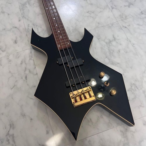 M Logo Maison Warlock Base