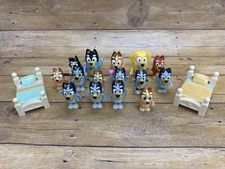 Bluey and Friends Family Figures Lot Mixed Play Character Toys 18 pcs + 2 Beds