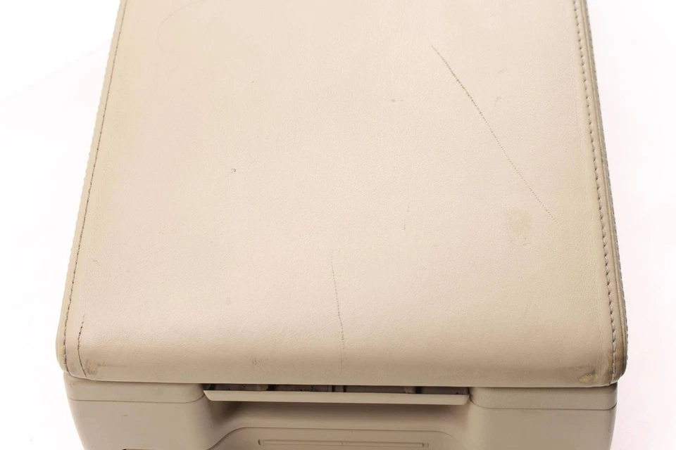 AUDI A8 QUATTRO 2004-2010 - Apoyabrazos central trasero / soporte para taza 4E0885926F Foto 2 de 4