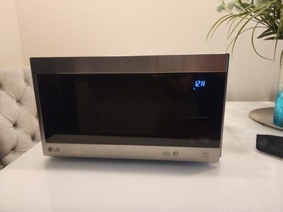 LG LMC0975ST 1000W Countertop Microwave Oven