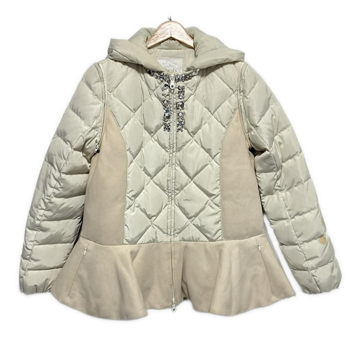 Cream Beige Women's Warm Down Puffer Coat by Auth Chesty