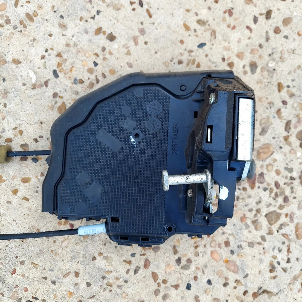 2007–2016 TOYOTA CAMRY Door Lock Latch Actuator Motor Rear Left 69060-06100 OEM - Image 3 of 4