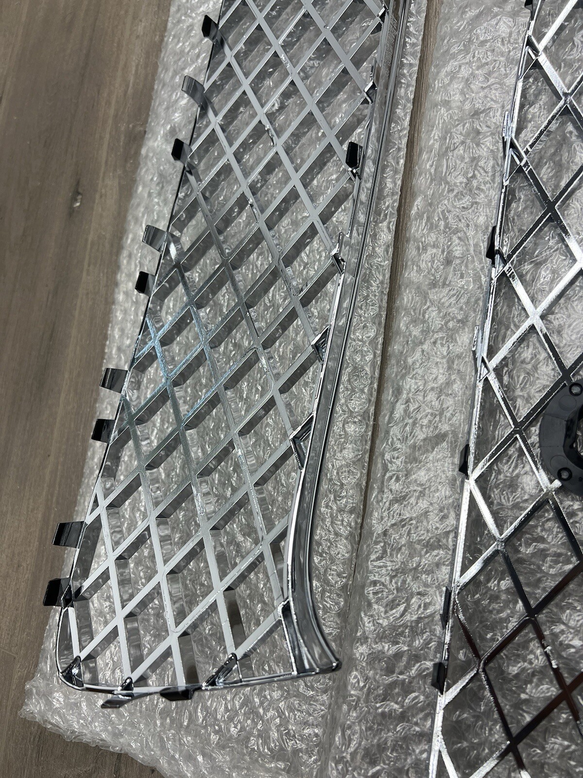 2012-2015 Bentley Continental GT GTC V8 4.0 Bumper Lower Grille Set Left & Right