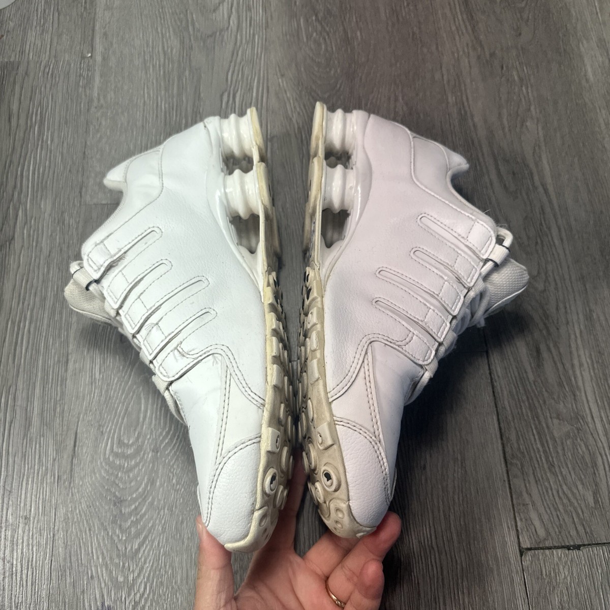 Nike Shox NZ 2019 White Leather Black Swoosh Sneakers 501524  display picture 2