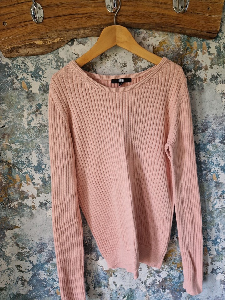 BEAUTIFUL WOMENS BABY PINK UNIQLO SMART CASUAL RIBBED PATTERN KNITTED