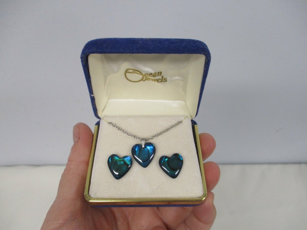 VINTAGE OCEAN JEWELS BLUE SOUTH PACIFIC PAUA SHELL HEART NECKLACE